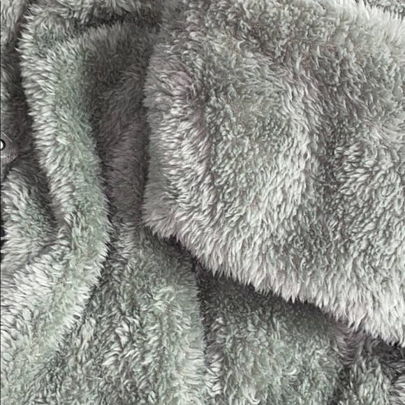 Bobeau Faux Fur Draped Front Mint Green Cardigan - Picture 3 of 7